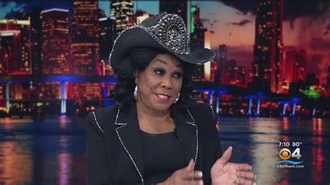 Congresswoman Frederica Wilson Proposes Big Teacher Salary Raise Youtube