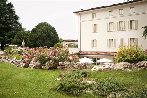 Photogallery Hotel San Lazzaro Di Savena Bo Relais Villa Valfiore A