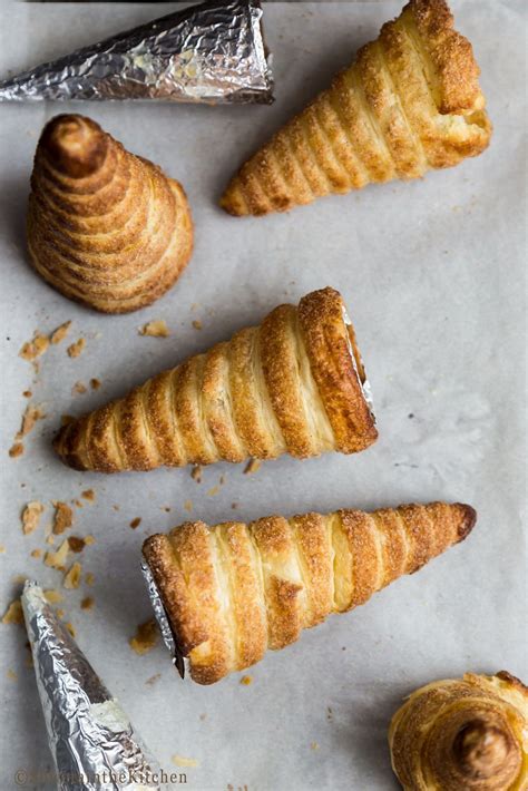 That Color Cinnamon Sugar Chocolate Cream Horns Puffpastry Ad Inspiredbypuff Snack Recipes