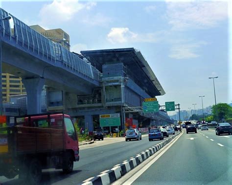 Now, commuters no longer need to head towards 1 powerhouse (entrance the free shuttle bus service to and fro the mall from the 1 powerhouse mrt feeder bus terminal and mrt park & ride will continue. 8 kawasan hotspot hartanah sepanjang laluan LRT 3, KTM ...