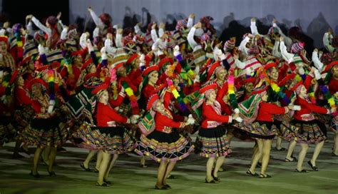 Lima Las Danzas T Picas Del Per Deslumbraron En La Ceremonia De Clausura Peru Gesti N