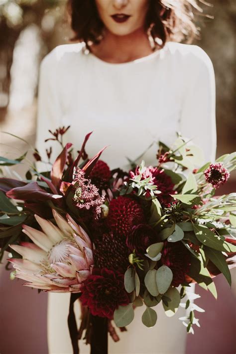 20 Gorgeous Dark And Moody Bouquets Were Loving One Fab Day Red