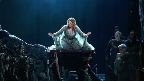 Review Star Singers Lift A Muddled ‘norma At The Metropolitan Opera