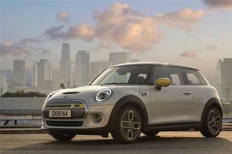You Can Now Order the Electric 2020 Mini Cooper SE | Digital Trends