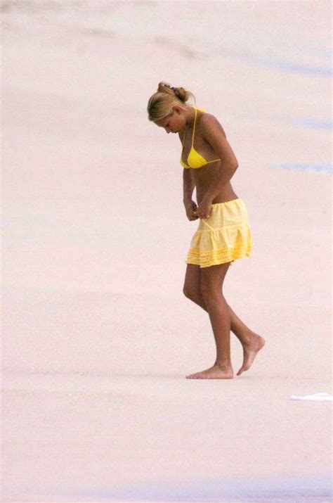 Anna Kournikova S Hot Yellow Bikini In St Barths Jessica Alba Hot Picture