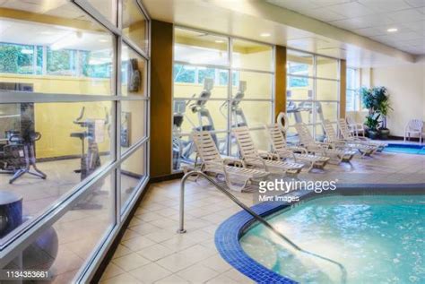Motel Pools Photos And Premium High Res Pictures Getty Images