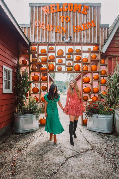 10 Fall Photo Ideas With Friends Emmas Edition