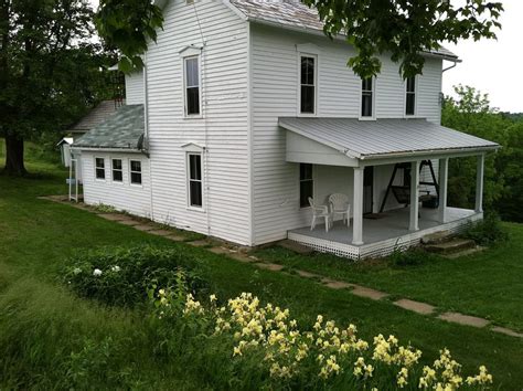 Mckee Farmhouse Relax Hunt Explore 1800s Farmhouse On A 240 Acre