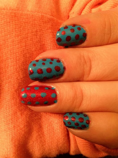 Red And Blue W Polka A Dots ネイル