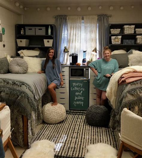 Decorating Tips To Steal From These Super Extra Dorm Rooms Girlslife