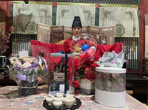 Mr.queen ซีรีส์เกาหลี 2020 แนวย้อนยุคเรื่องใหม่ล่าสุด โกยเรตติ้งสูงตั้งแต่ตอนแรกที่ออกฉาย. IG คิมจองฮยอน พระเอกจากซีรีส์ Mr.Queen - AllSureNews