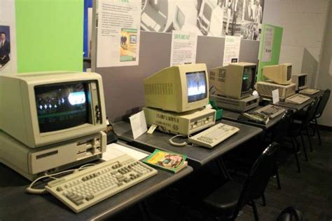 The seattle area has over 40 museums with a wide range of interest and topics. other hands on computers - Picture of Living Computers ...