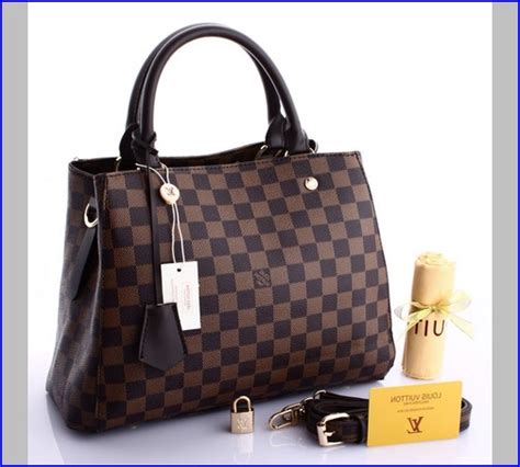 Harga jam tangan lv wanita jam tangan cewek wanita murah keren kece jam tangan wanita cewek louis vuitton lv logo di 2020 jam tangan saya menjual jam tangan pria alexandre christie ac 6450 mc rantai original murah seharga rp1 070 000 dapatkan produk ini han jam. 15 Tas Louis Vuitton Terbaru 2021 Original, Inspirasi ...