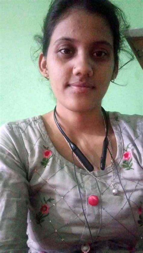 Indian Beautiful College Sexy Girl Selfie Pics Femalemms