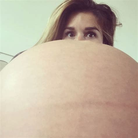 Whoa From Jessie James Decker S Cutest Pregnancy Pics