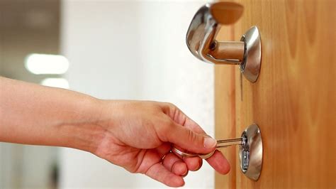 How To Avoid Getting Locked Out Of Your House Magnet Locksmith