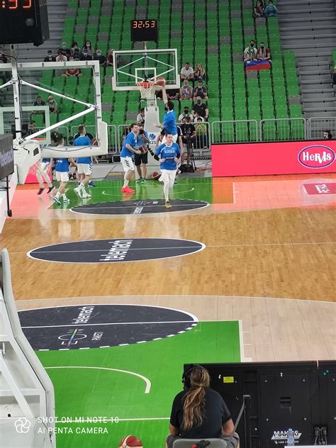 Our wonderboy playing today!! Hyped : r/Mavericks