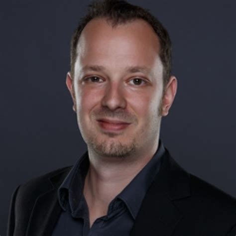 Ovdje ćete pronaći sve što vam treba, a da ne prekidate ono što trenutačno radite. Marc Gyarmaty - Online Projects & Innovation - Erste Bank ...