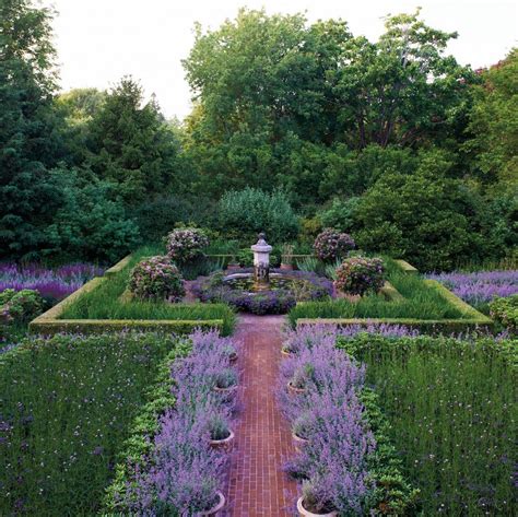 Step Inside Peter Marinos Gorgeous Hamptons Garden Architectural