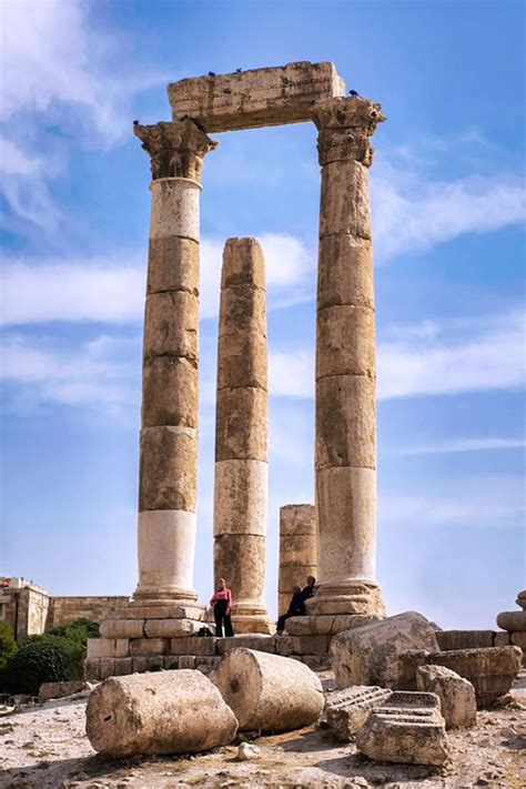 Citadel Monument Landmark Pillars Ancient Historic Historical