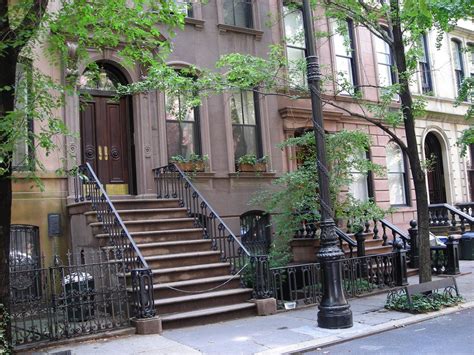 Famous Houses In Pop Culture You Can Visit Nyc Brownstone New York