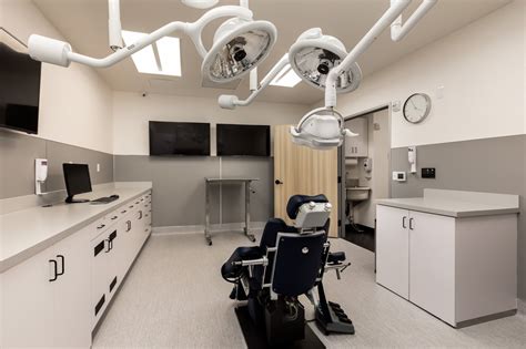 Malmquist Oral And Maxillofacial Surgery Portland Or Modern Dental Office Design Oral Surge