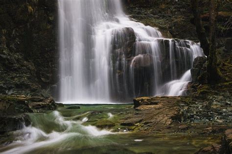 Beginners Guide To Waterfall Photography Bears With Cameras Dslr