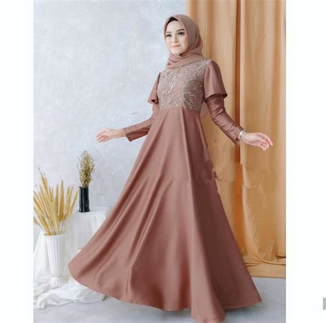 Referensi model kebaya batik modern berbagai model dan style simple, hijab, muslim, untuk pesta dan terbaru 2021 , yuk cek sekarang. Model Baju Pesta Brokat Untuk Remaja / Gamis Gaul 2020 ...