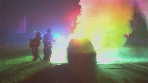 Good Samaritans Pull Man From Burning Car In Tennessee Abc13 Houston