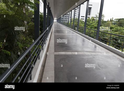Elevated Pedestrian Walkway Hi Res Stock Photography And Images Alamy