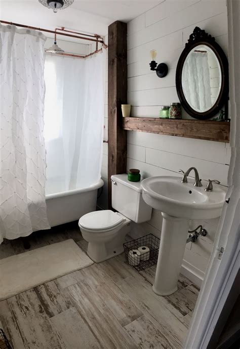 Country Cottage Bathroom Ideas Photos Cantik