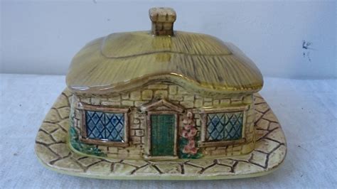 Vintage English Ceramic Pottery Cottage Cheese Or Butter Dish 1950s