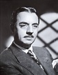 Framed Signature and Photograph of Actor William Powell For Sale at 1stdibs