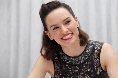 From Ales To Aliens The Force Is With Star Wars Starlet Daisy Ridley