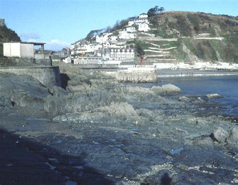 Looe River Mouth At Low Tide Trevor Rickard Cc By Sa Geograph