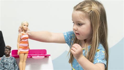 Jugar Con Muñecas Hace Que Los Niños Desarrollen Empatía Yasss