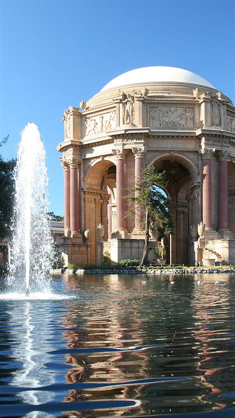 Monumentaal neoklassiek bouwwerk in san francisco, california (nl). San Francisco Wallpaper