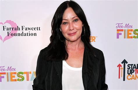 Shannen Doherty Update : Shannen Doherty Photos News And Videos Just ...