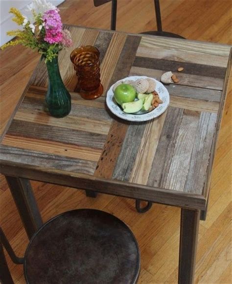 The diy dining table is a popular woodworking project because a table can be a very simple design. 15 Unique DIY Wooden Pallet Table Ideas | Pallets Designs