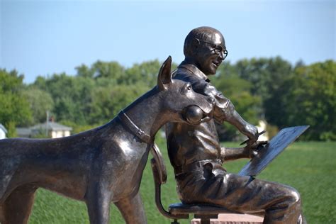 143,478 likes · 31 talking about this. Statuesque, NY: Chautauqua County town adds statues of ...