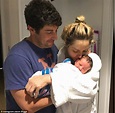 Jason Biggs' wife Jenny Mollen cuddles newborn | Daily Mail Online