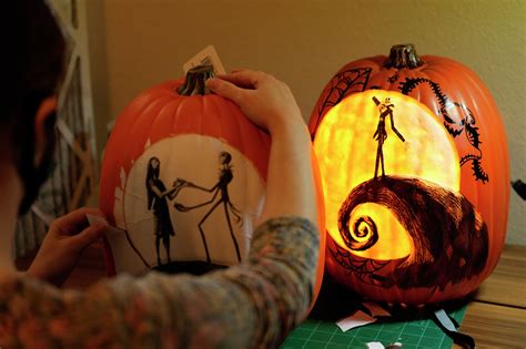Pearland Womans Elite Pumpkin Carvings Are Inspired By Pop Culture