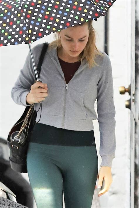 Margot Robbie Heading To The Gym In La 02032019 • Celebmafia