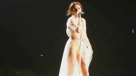 09 Selena Gomez Who Says The Revival Tour Dvd Youtube