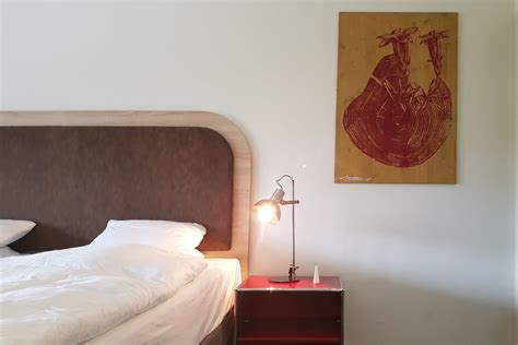 Swift code is used while transferring money between banks, particularly for international wire transfers. Studio Emanuel Jesse › Koncept Hotel Löie I Münsingen I 2019
