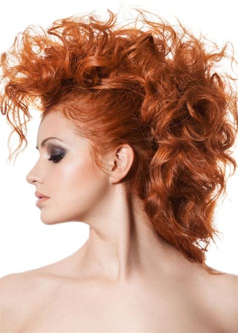 16 Super Charming Hairstyles For Long Curly Hair Pretty Designs