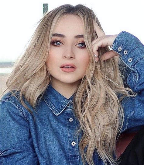 Pin De Ashaunte Calbert Calbert Em Sabrina Carpenter Atrizes Garotas