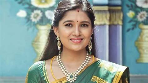 Do you want to know all tamil actress name list? Vani Bhojan (Actress) Wiki, Biography, Marriage, Age, Husband