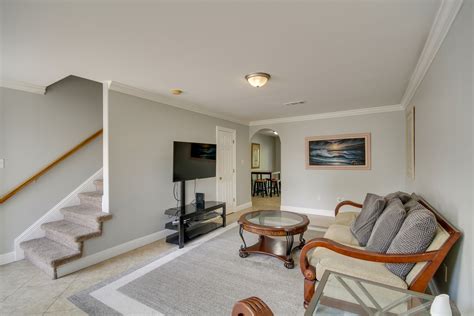 Gulfport Condo w/ Private Balcony - Walk to Beach! - Home Rental in