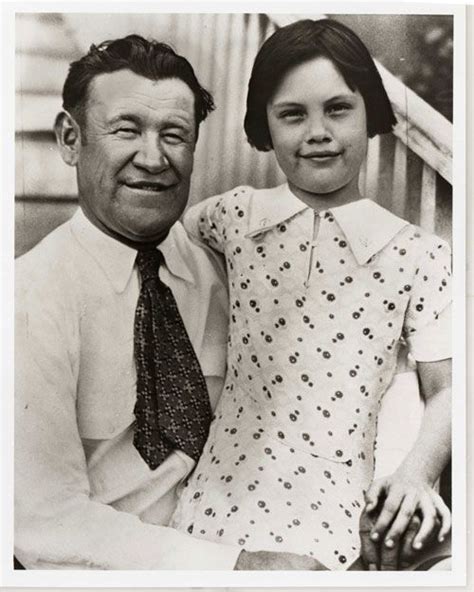 Jim Thorpe The Worlds Greatest Athlete With Daughter Vintage Sports